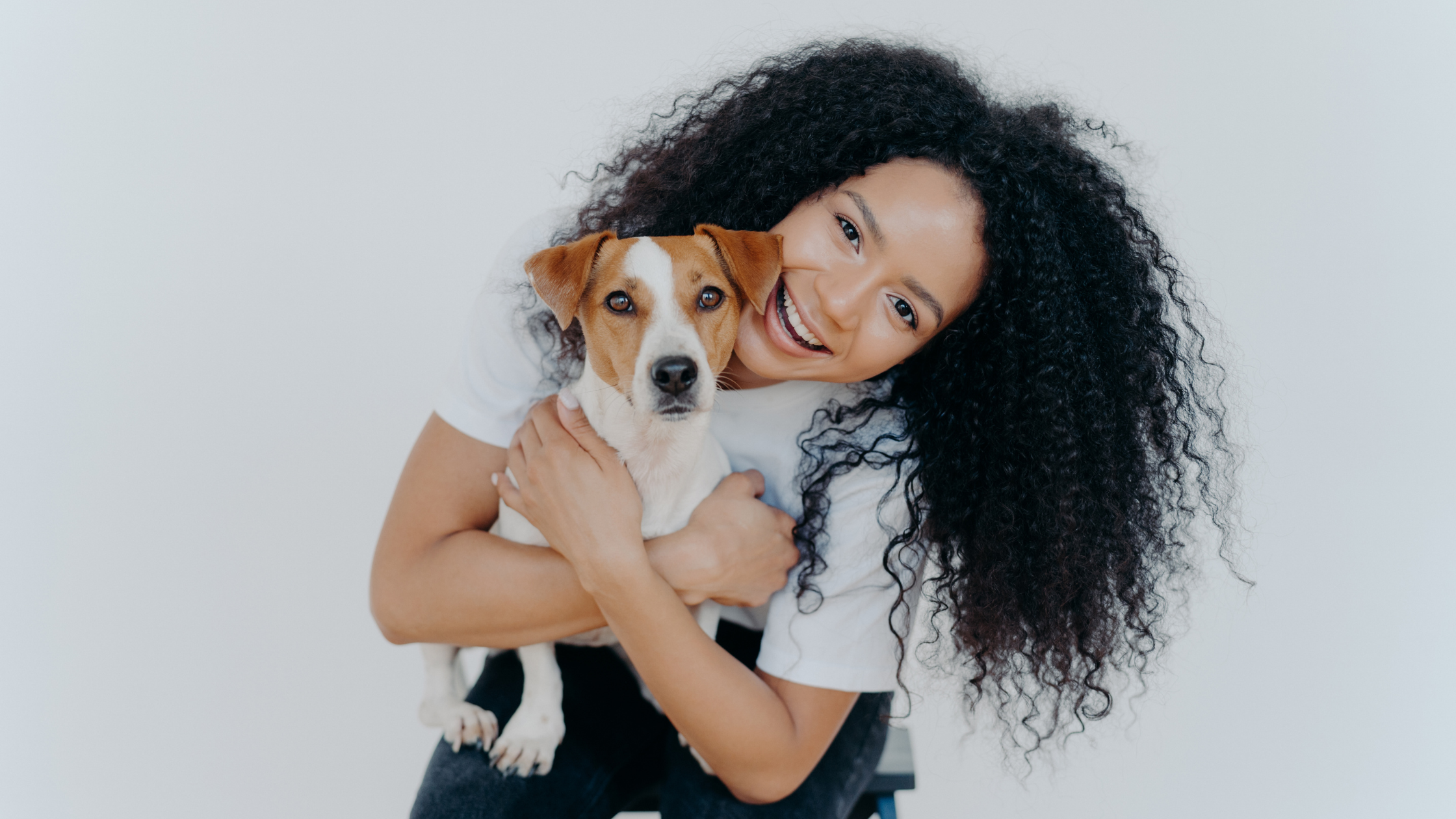 Happy pet sitters in Columbus, Ohio reveals the top 5 ways to win clients.